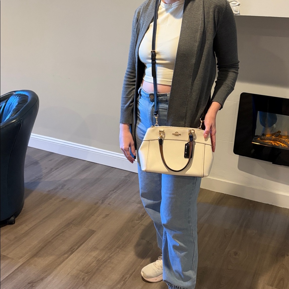 Coach Brooke Carryall Cream and Black Shoulder Bag - Picture 4 of 16
